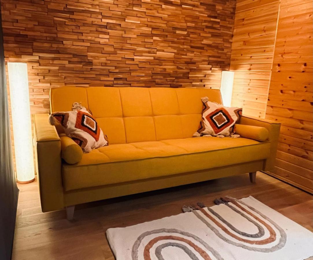 Moodysun Studio, Remote Tiny Home Comarnic Exterior foto
