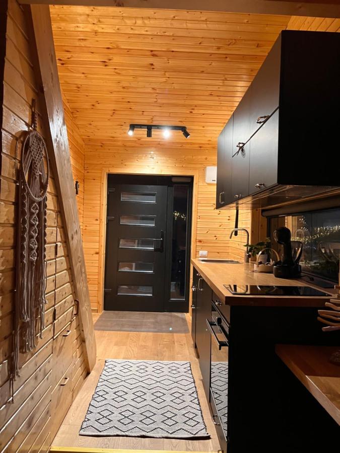 Moodysun Studio, Remote Tiny Home Comarnic Exterior foto