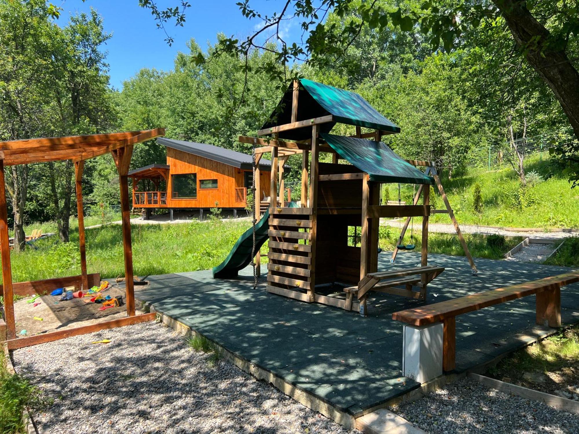 Moodysun Studio, Remote Tiny Home Comarnic Exterior foto